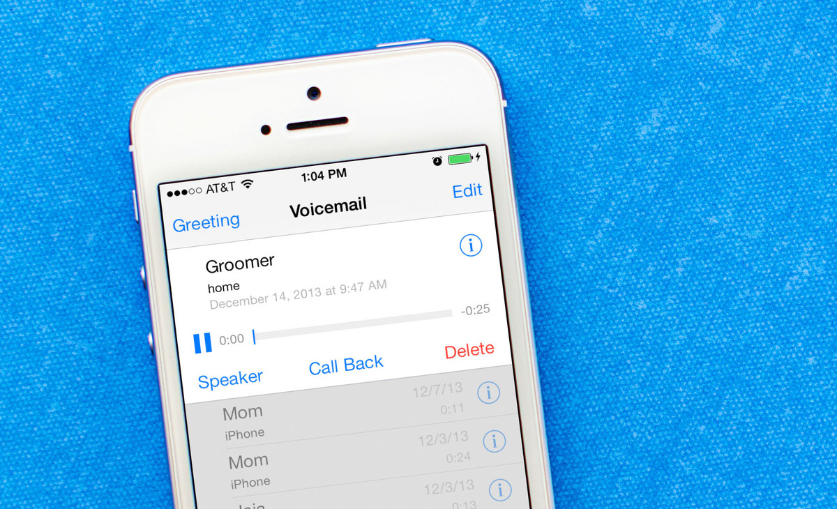 How to Change Voicemail on iPhone